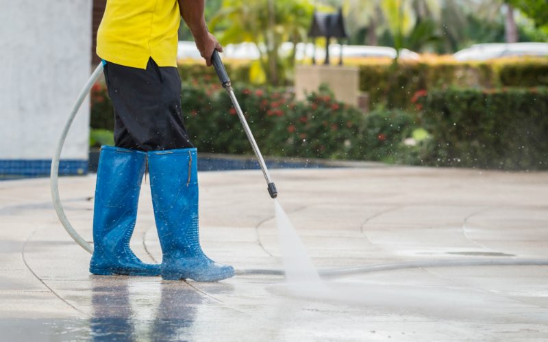 What to Expect from Commercial Pressure Washing in Charleston, SC